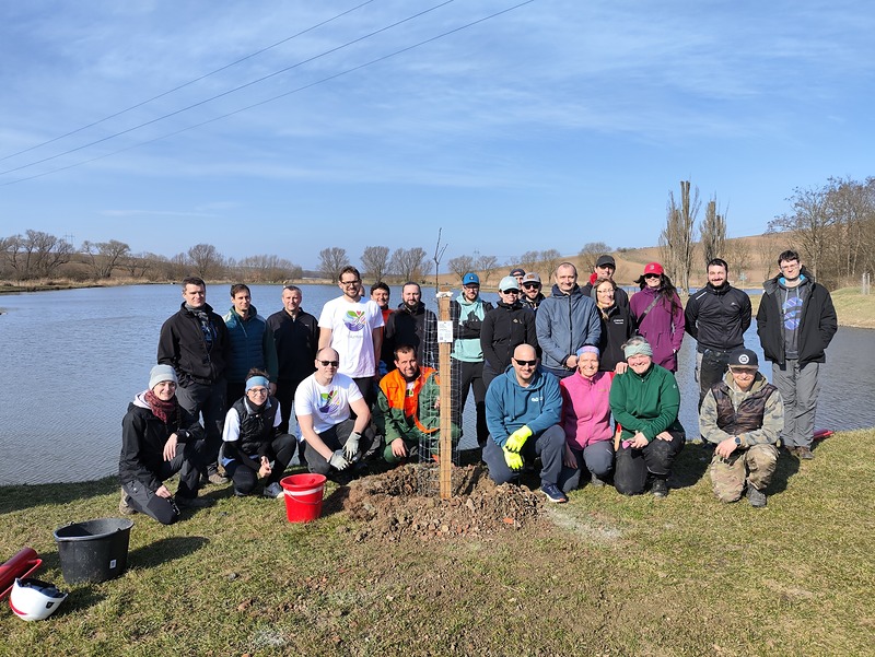 Další zeleň okolo rybníku Urbanec 