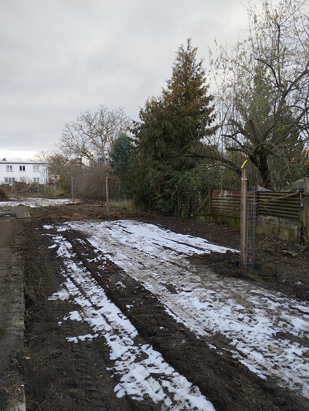 Sázení ve Zbraslavi, centrum Třešňovka